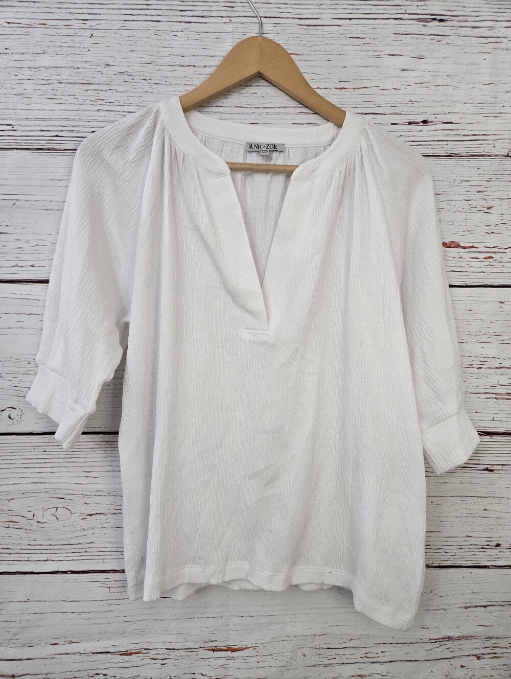 NIC+ZOE White Textured Split Neck Blouse Top Size M